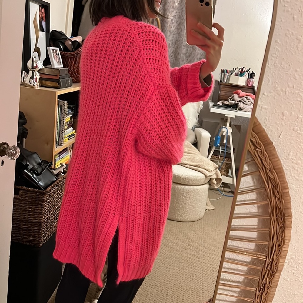 Silence + Noise Neon Pink Chunky Ally Cardigan Urban Outfitters - Picture 13 of 13